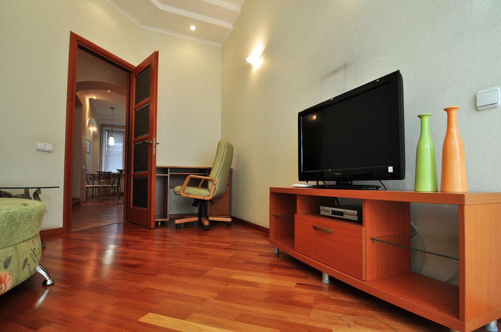 Hostel Kreschatik Kiev Ngoại thất bức ảnh
