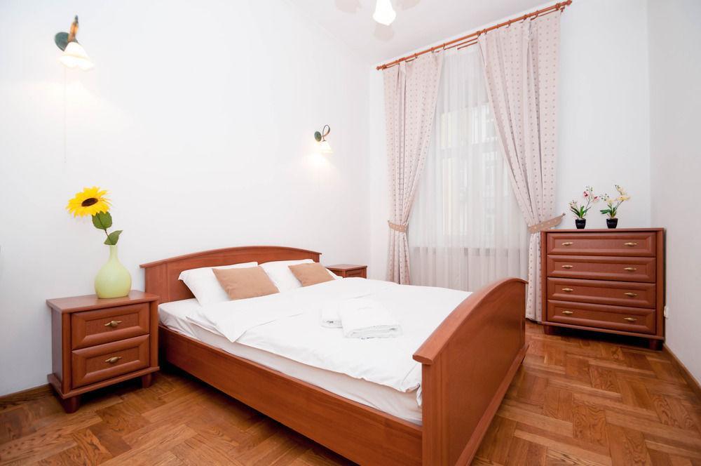 Hostel Kreschatik Kiev Ngoại thất bức ảnh