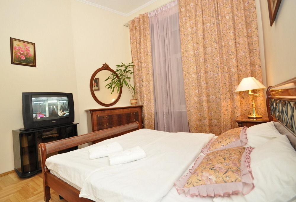 Hostel Kreschatik Kiev Ngoại thất bức ảnh