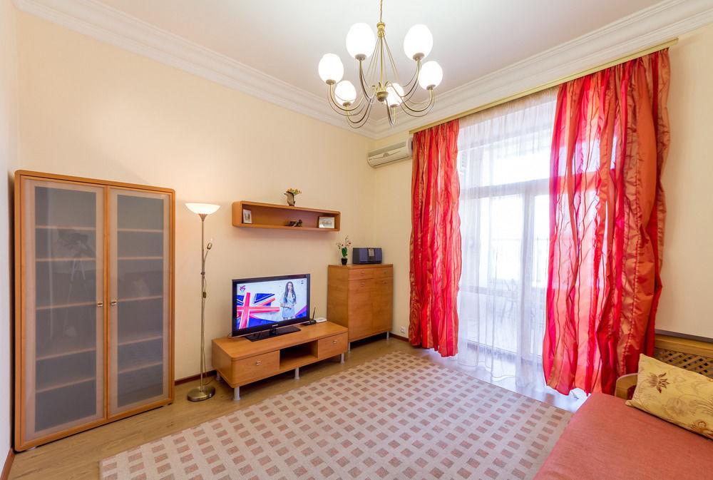 Hostel Kreschatik Kiev Ngoại thất bức ảnh
