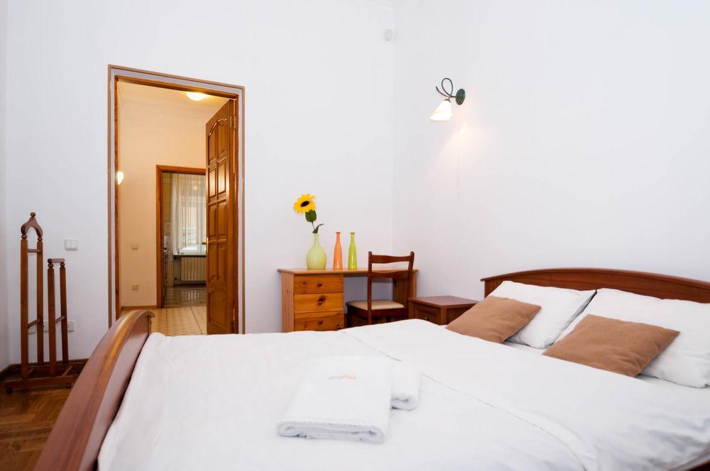 Hostel Kreschatik Kiev Ngoại thất bức ảnh